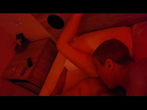 ❤️ Më lëpij pidhin e lagur. Video seksi në sq.assistentai.ru ☑